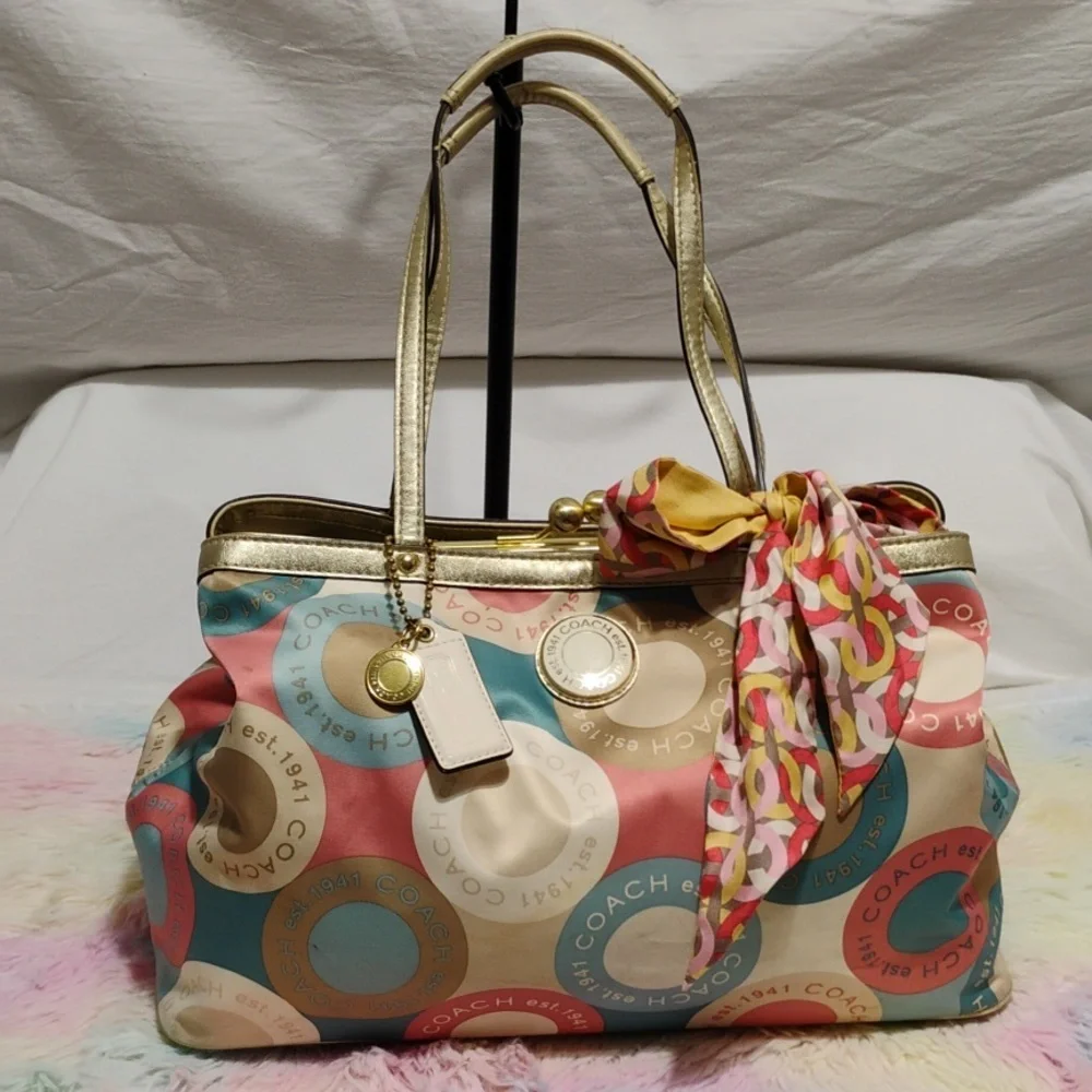 SALE! Coach Twist Lock 3 Compartment Vintage Shoulder Bag W Hangtags & Scarf - Picture 1 of 15
